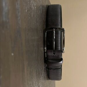 Johnston & Murphy Textured Black Leather Belt